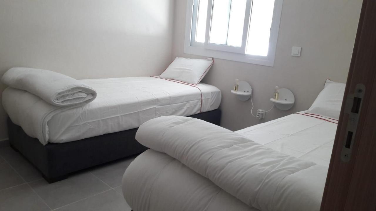 Appart. Luxueux Avec Piscine, Cosy, Bien Situe Bouznika Luaran gambar