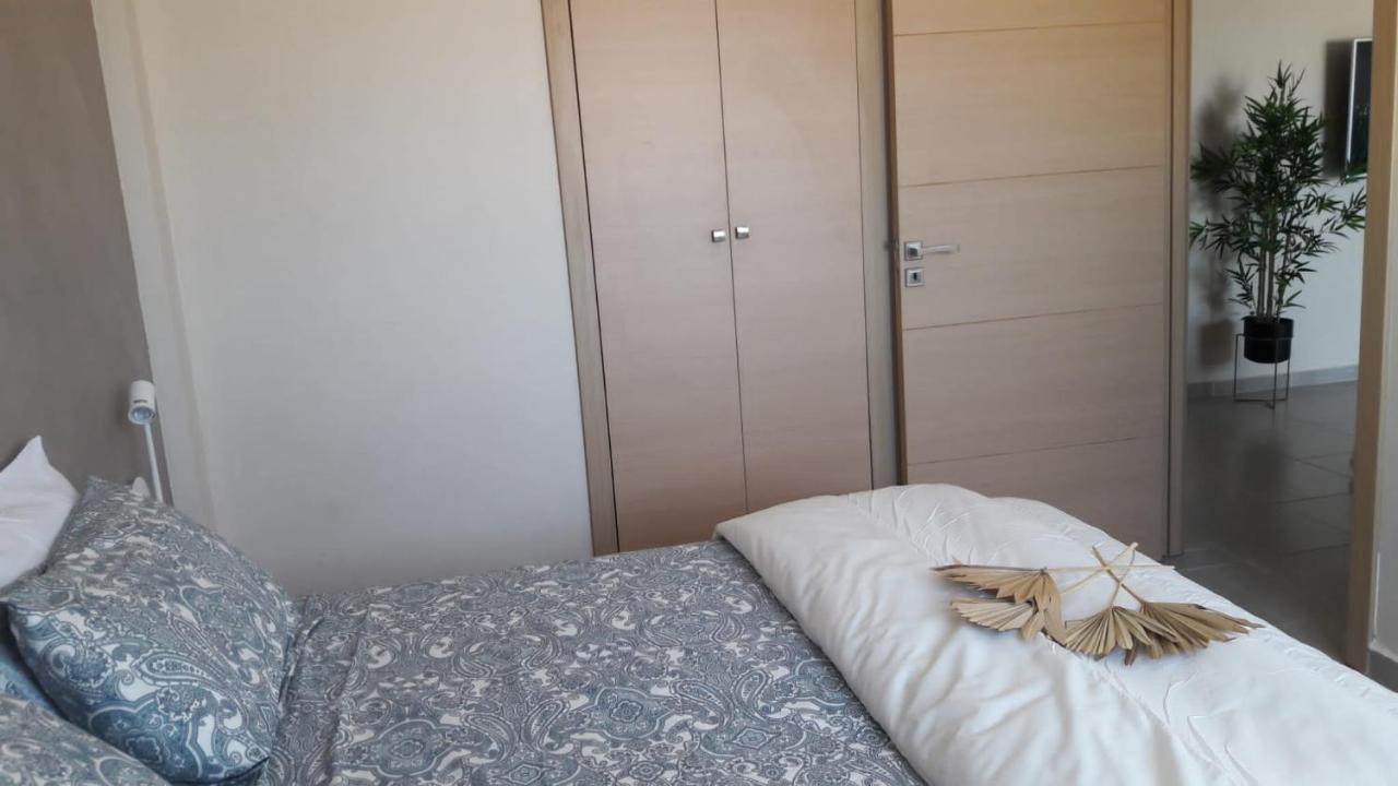 Appart. Luxueux Avec Piscine, Cosy, Bien Situe Bouznika Luaran gambar