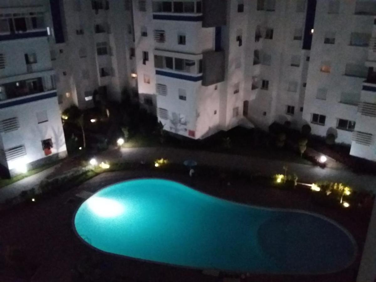 Appart. Luxueux Avec Piscine, Cosy, Bien Situe Bouznika Luaran gambar